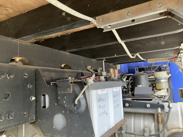 三菱ふそうファイタークレーン5段中型（4t）[写真23]