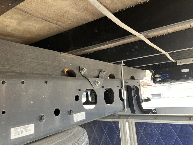 三菱ふそうファイタークレーン5段中型（4t）[写真24]