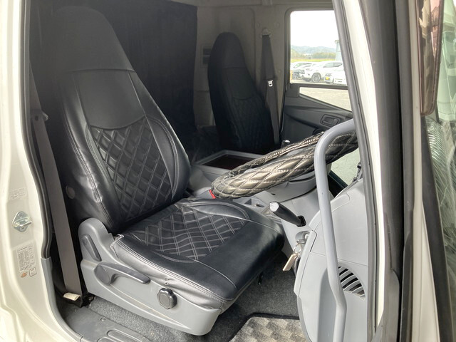 三菱ふそうファイタークレーン5段中型（4t）[写真30]