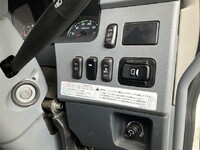 三菱ふそうファイタークレーン5段中型（4t）[写真38]