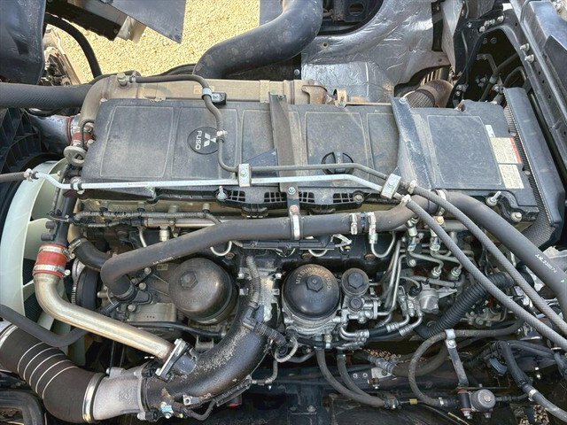 三菱ふそうスーパーグレートコンテナ専用車大型（10t）[写真07]