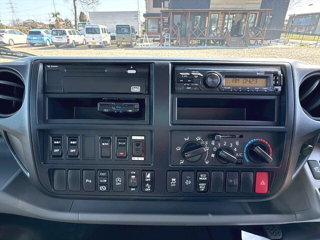 日野デュトロアルミウイング小型（2t・3t）[写真20]