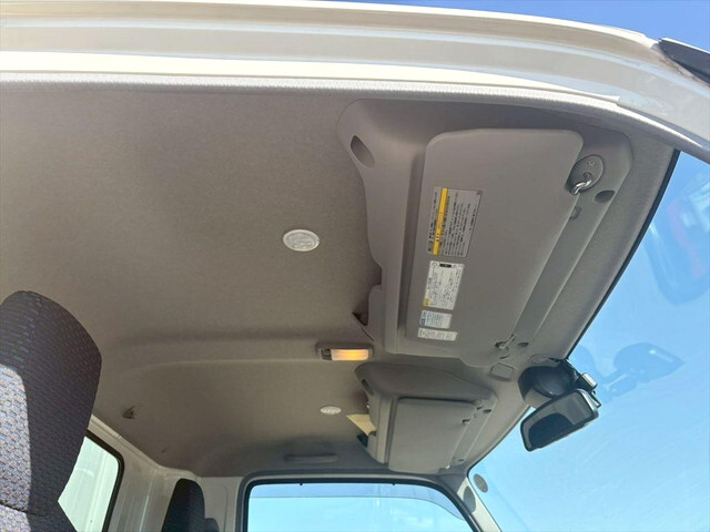 日野デュトロアルミウイング小型（2t・3t）[写真21]