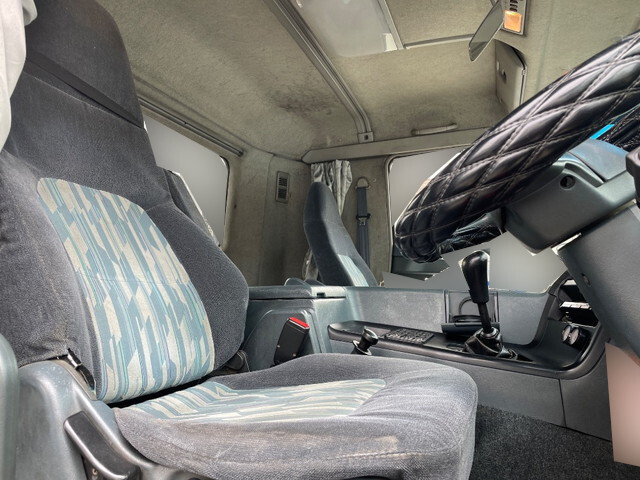 三菱ふそうスーパーグレートアルミブロック大型（10t）[写真25]