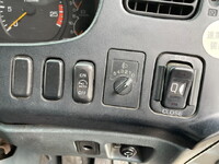 三菱ふそうスーパーグレートアルミブロック大型（10t）[写真31]