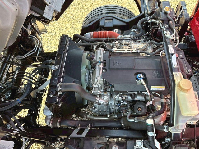 三菱ふそうキャンタークレーン4段小型（2t・3t）[写真11]