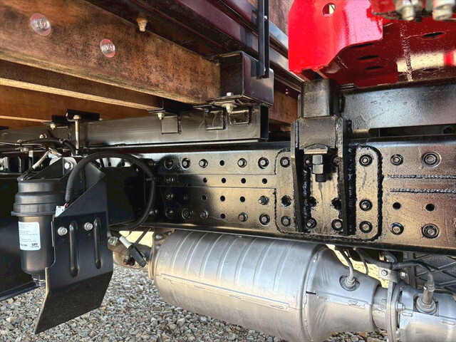 三菱ふそうキャンタークレーン4段小型（2t・3t）[写真14]