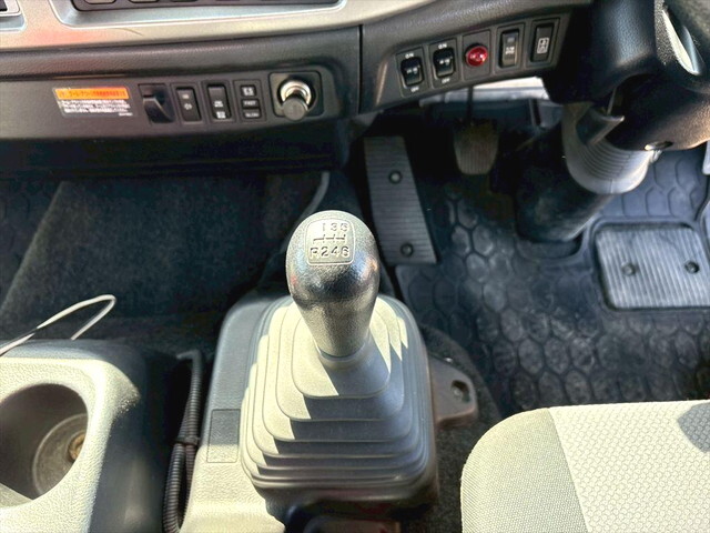 日野レンジャークレーン4段中型（4t）[写真18]