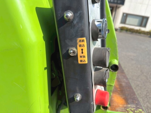 いすゞエルフパッカー車（塵芥車）小型（2t・3t）[写真15]