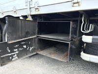 UDトラックスクオンアルミウイング大型（10t）[写真20]