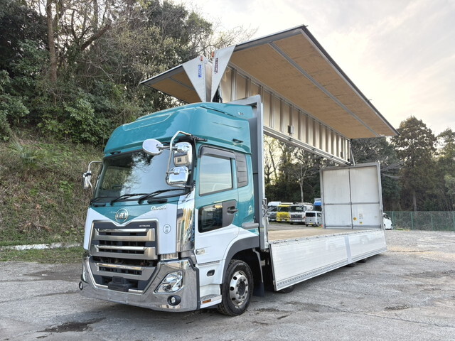 UDトラックスクオンアルミウイング大型（10t）[写真03]