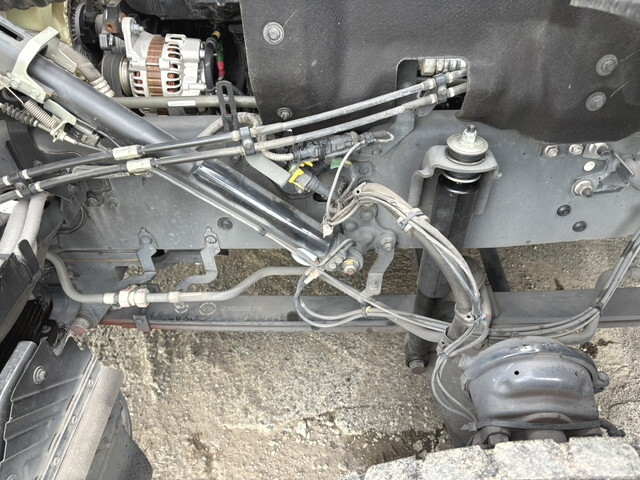 UDトラックスクオンアルミウイング大型（10t）[写真32]