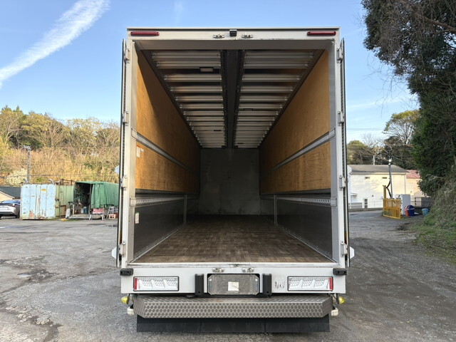 UDトラックスクオンアルミウイング大型（10t）[写真09]