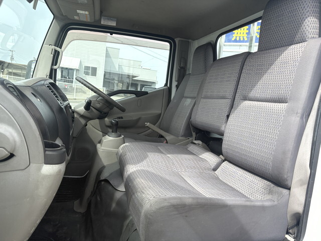 日産アトラス平ボディ小型（2t・3t）[写真10]