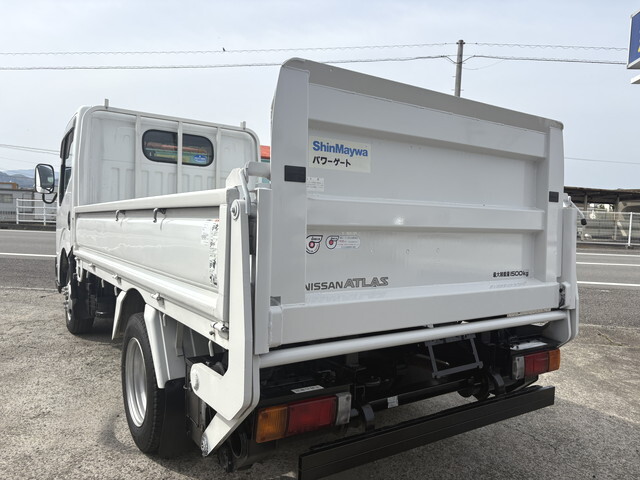 日産アトラス平ボディ小型（2t・3t）[写真02]