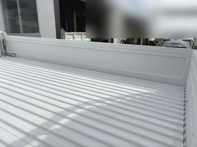 日産アトラス平ボディ小型（2t・3t）[写真22]