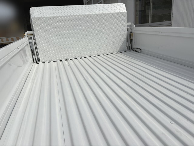 日産アトラス平ボディ小型（2t・3t）[写真23]