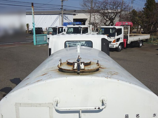 いすゞエルフ散水車小型（2t・3t）[写真13]