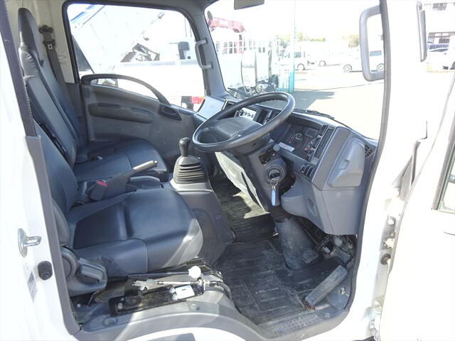 いすゞエルフ散水車小型（2t・3t）[写真18]