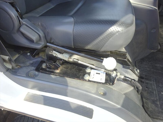 いすゞエルフ散水車小型（2t・3t）[写真23]