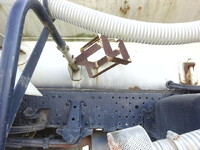 いすゞエルフ散水車小型（2t・3t）[写真07]