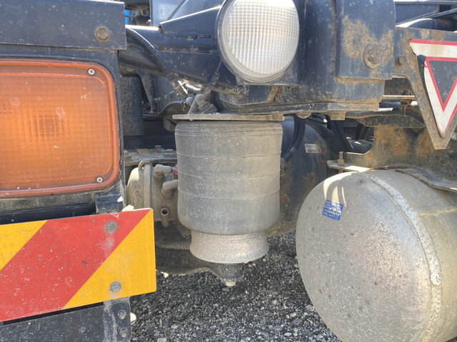 いすゞギガトレーラーヘッド（トラクターヘッド）大型（10t）[写真18]