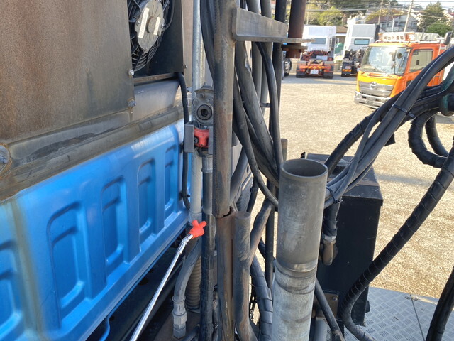 いすゞギガトレーラーヘッド（トラクターヘッド）大型（10t）[写真33]