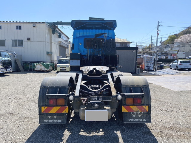 いすゞギガトレーラーヘッド（トラクターヘッド）大型（10t）[写真06]