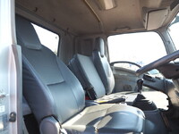 いすゞフォワードコンテナ専用車中型（4t）[写真12]