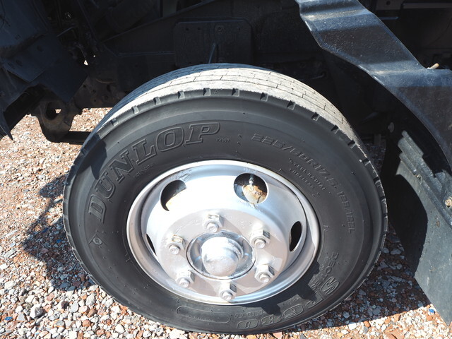 いすゞフォワードコンテナ専用車中型（4t）[写真16]