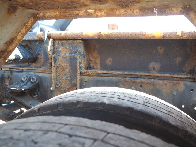 いすゞフォワードコンテナ専用車中型（4t）[写真36]