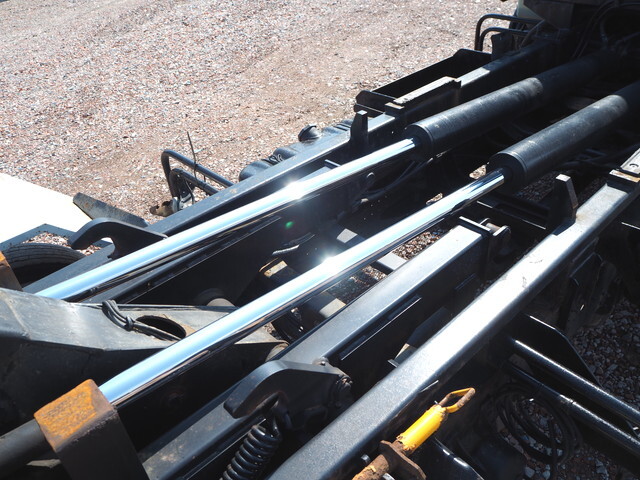 いすゞフォワードコンテナ専用車中型（4t）[写真37]