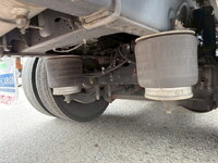 いすゞギガアルミウイング大型（10t）[写真16]