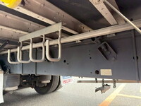 いすゞギガアルミウイング大型（10t）[写真18]