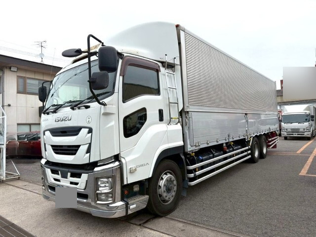 いすゞギガアルミウイング大型（10t）[写真03]