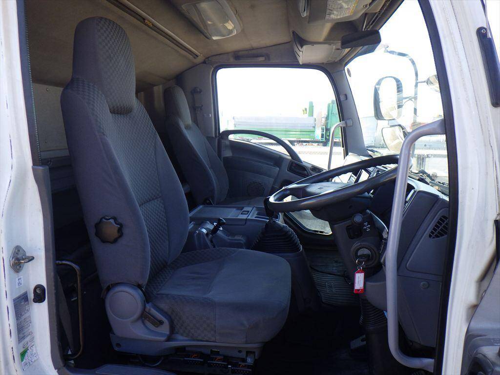 いすゞフォワードキャリアカー増トン（6t・8t）[写真18]