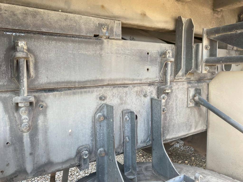 日野プロフィア深ダンプ（土砂禁ダンプ）大型（10t）[写真15]