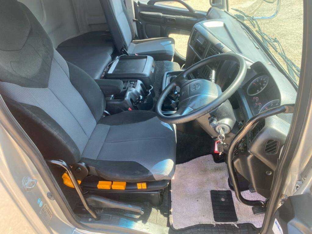 日野プロフィア深ダンプ（土砂禁ダンプ）大型（10t）[写真20]