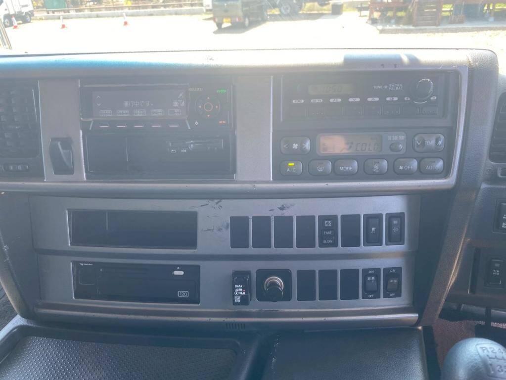 日野プロフィア深ダンプ（土砂禁ダンプ）大型（10t）[写真21]