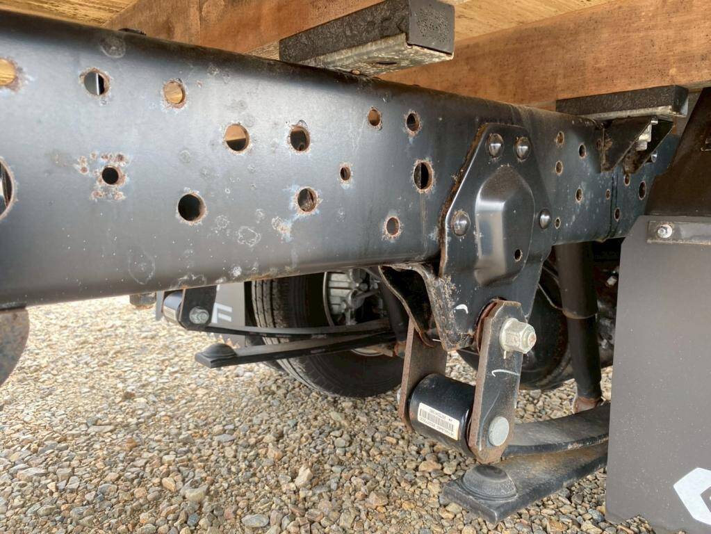 いすゞエルフ幌車小型（2t・3t）[写真12]