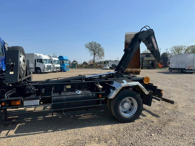 日野レンジャーコンテナ専用車増トン（6t・8t）[写真10]