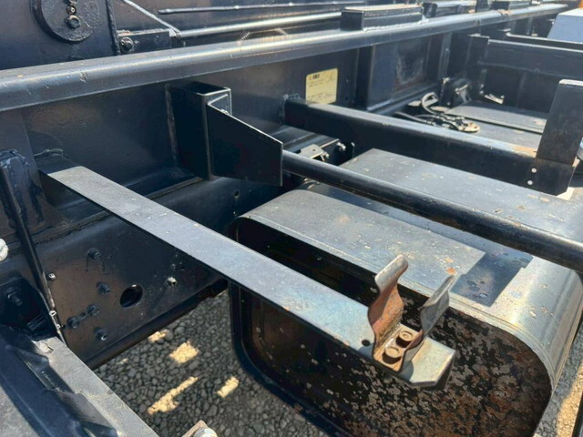 日野レンジャーコンテナ専用車増トン（6t・8t）[写真15]