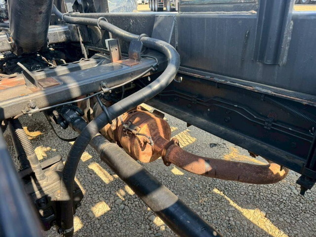 日野レンジャーコンテナ専用車増トン（6t・8t）[写真16]