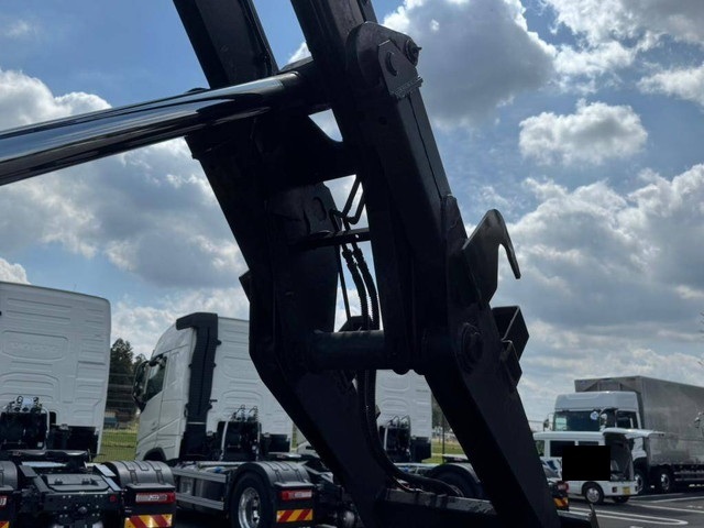 日野レンジャーコンテナ専用車増トン（6t・8t）[写真08]