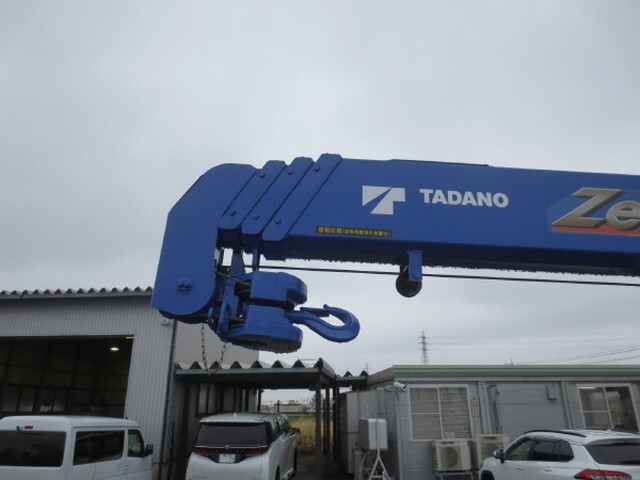 三菱ふそうキャンタークレーン4段小型（2t・3t）[写真11]