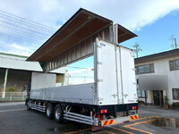 UDトラックスクオンアルミウイング大型（10t）[写真02]