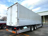 UDトラックスクオンアルミウイング大型（10t）[写真05]