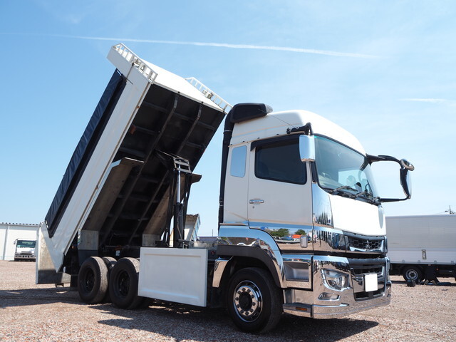 中古スーパーグレート深ダンプ（土砂禁ダンプ）