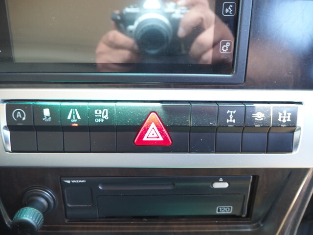 三菱ふそうスーパーグレート深ダンプ（土砂禁ダンプ）大型（10t）[写真35]