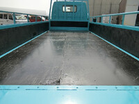 トヨタトヨエース平ボディ小型（2t・3t）[写真09]